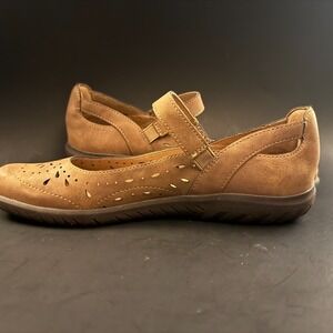 Easy Spirit Womens Mary Jane Comfort Flats Hook and Loop Strap Tan Size 7